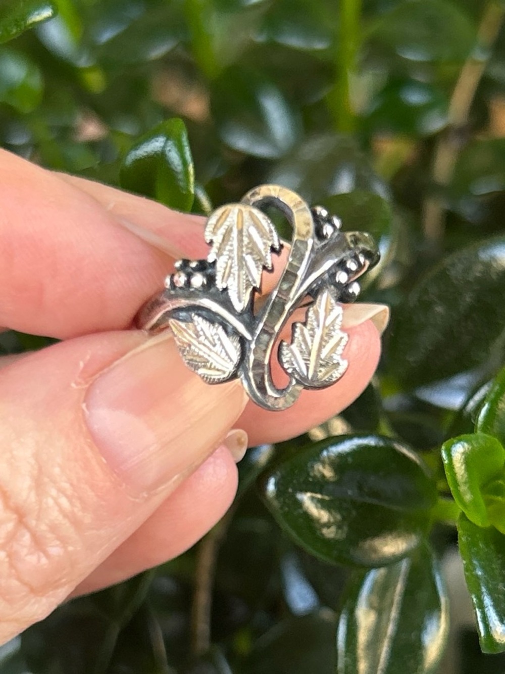 Vintage Sterling Silver Leaf Ring